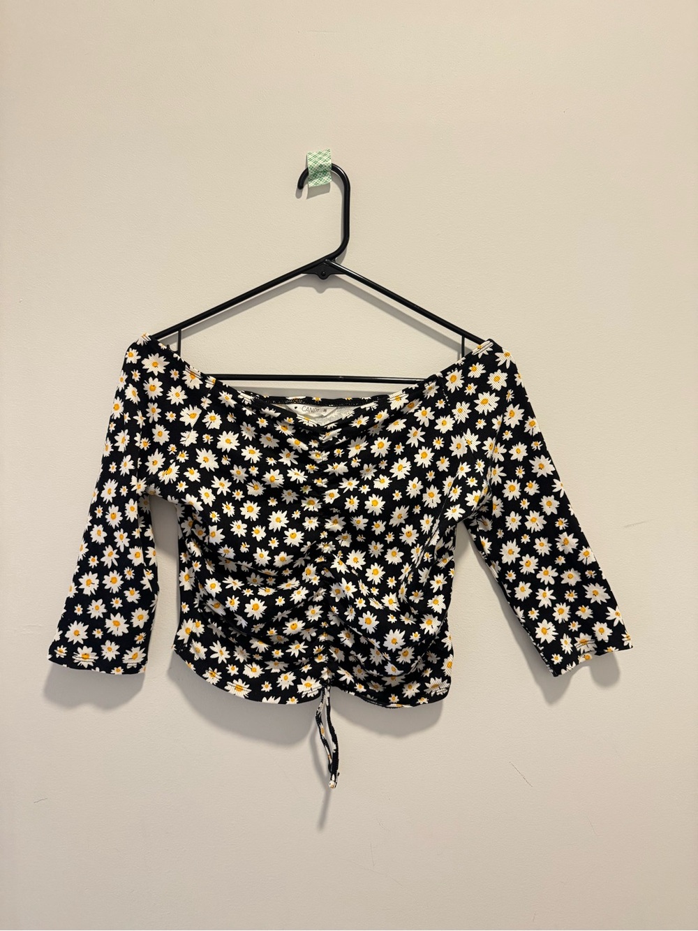 Black Daisy Ruched Off-Shoulder Blouse